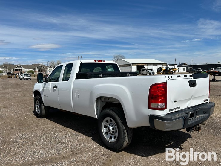 2013-gmc-sierra-3500-image-7