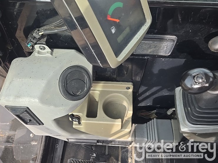 2018-caterpillar-305.5-image-117