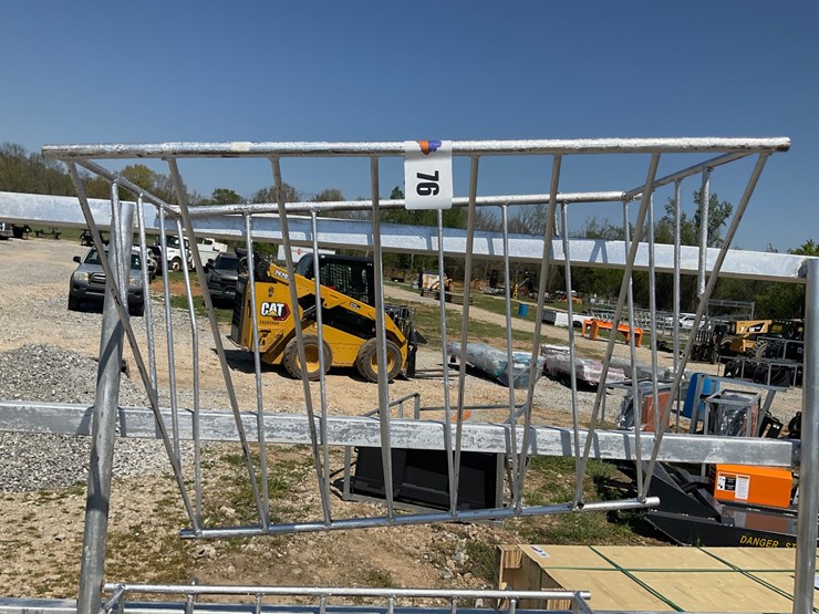 #76-•-galvanized-hanging-hay-manger-image-1