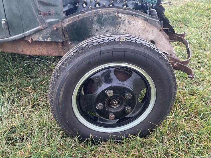 1935-ford-wrecker-image-15