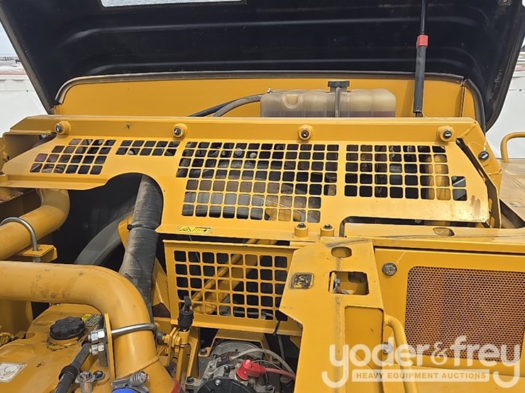 2017-caterpillar-336fl-image-76