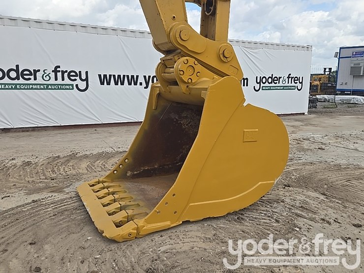 2019-caterpillar-336-image-28