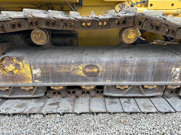 2017-komatsu-d51pxi-24-image-13