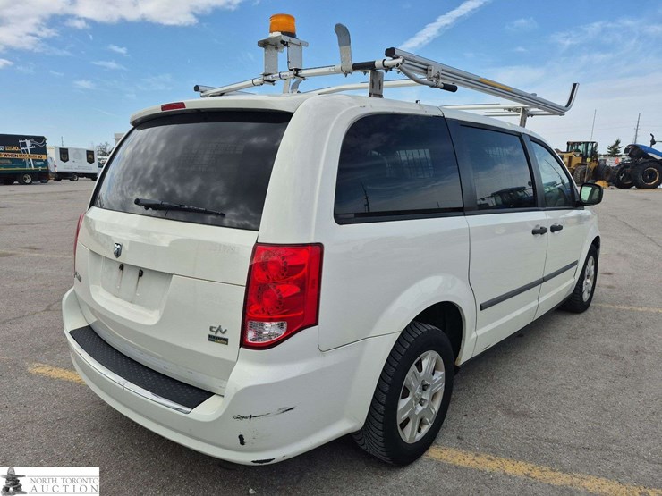 2012-ram-c/v-image-5