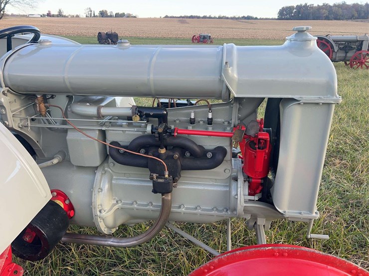 1926-fordson-tractor-image-20