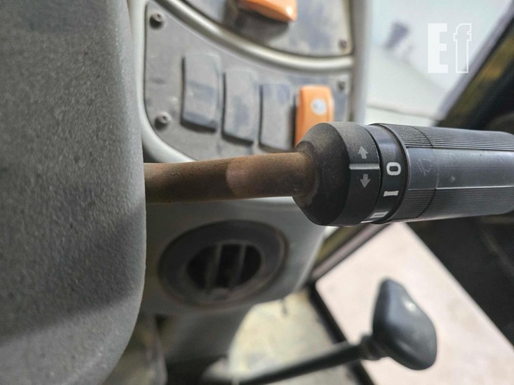 2001-caterpillar-430d-image-24