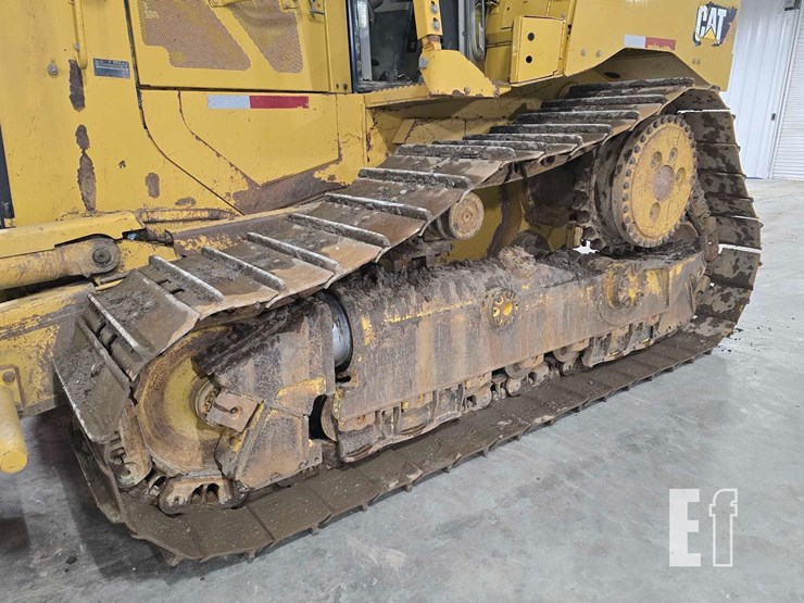 2011-caterpillar-d6t-xw-image-31