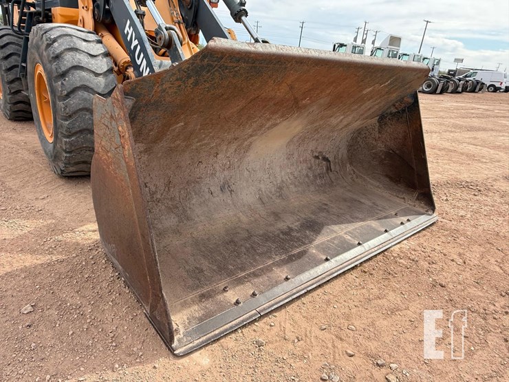 2014-hyundai-hl757tm-9a-image-10