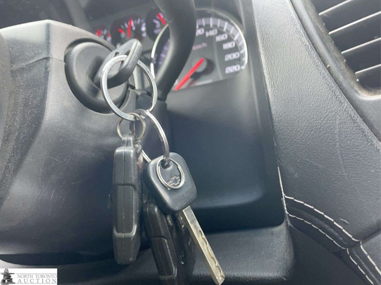 2017-chevrolet-tahoe-image-14