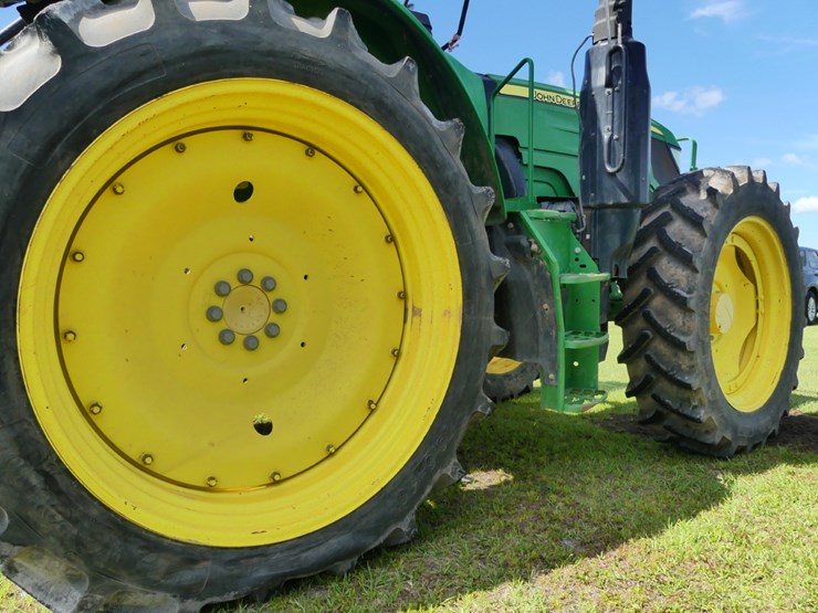 john-deere-6120m-image-8