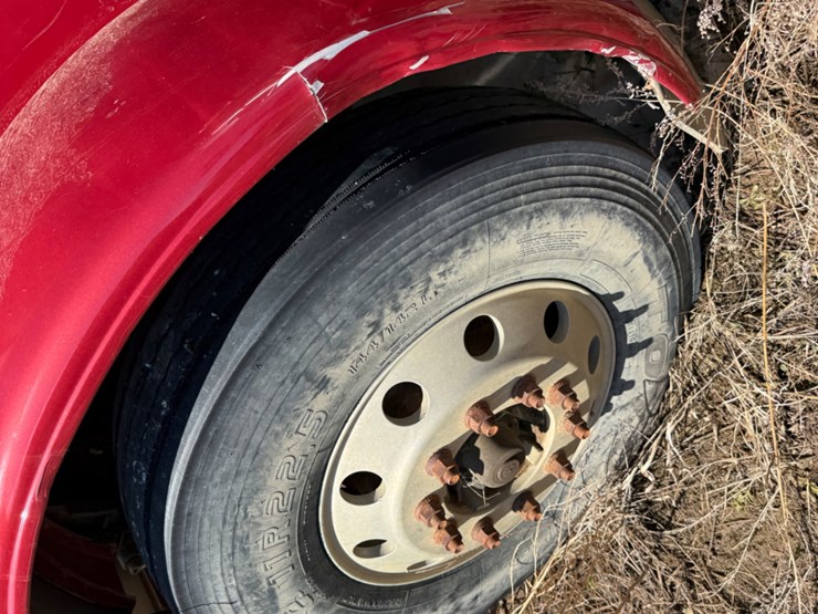 2007-peterbilt-379-image-14