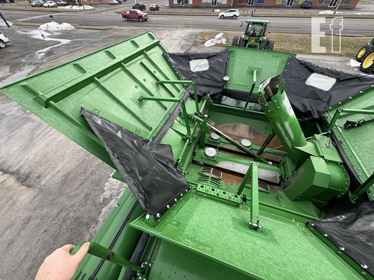 2020-john-deere-s780-image-42
