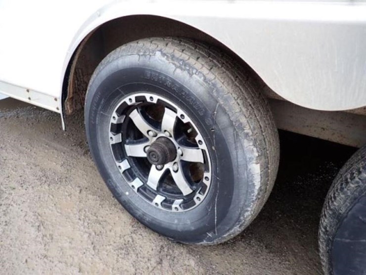 2016-discovery-24-ft-t/a-enclosed-trailer-1d9r1202-image-25