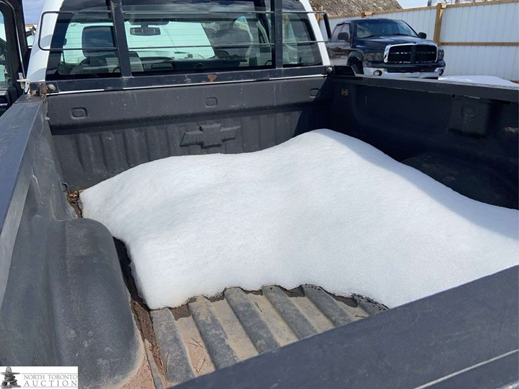 2017-chevrolet-silverado-1500-image-23