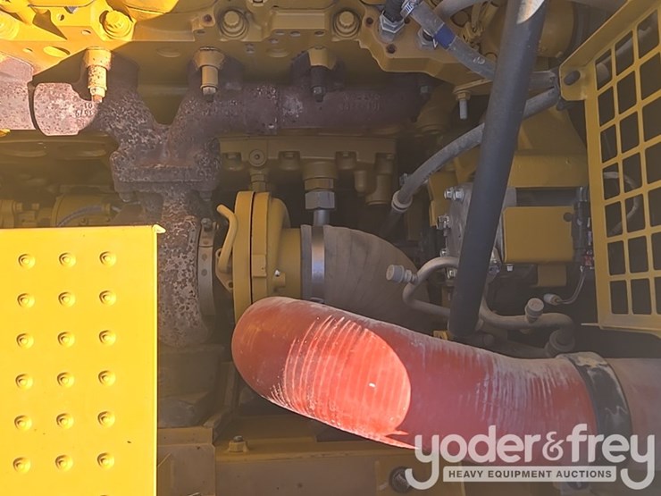 2019-caterpillar-336-image-59