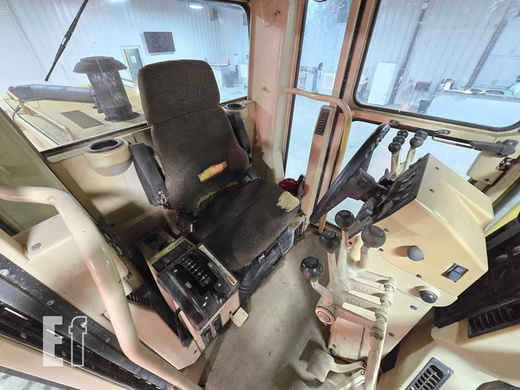 1995-caterpillar-120h-image-13