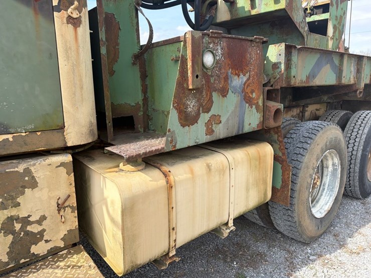 1968-am-general-m816-image-16