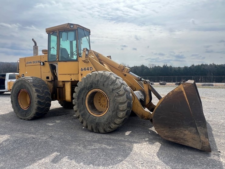 1992-john-deere-644-image-2