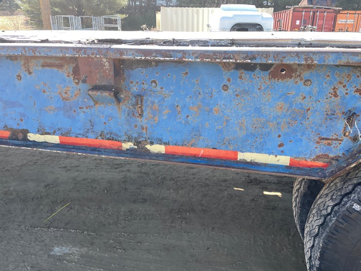 #1030-•-1973-28'-pike-semi-trailer-(has-wi-title)-image-15