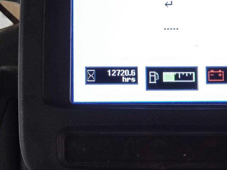 2012-deere-772g-image-18