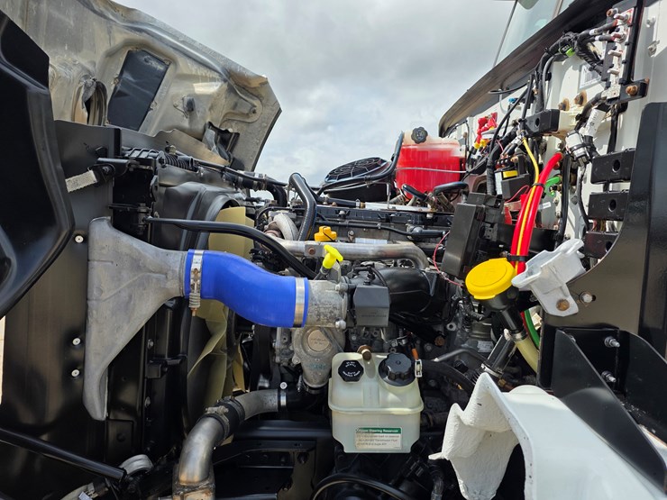 2022-westernstar-daycab-4700-concrete-mixer-truck-image-11