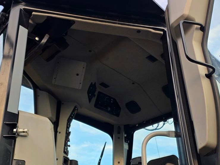 2020-caterpillar-140-image-61