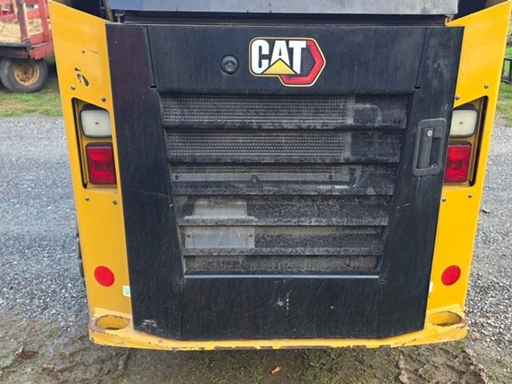 2022-caterpillar-272d3-image-19