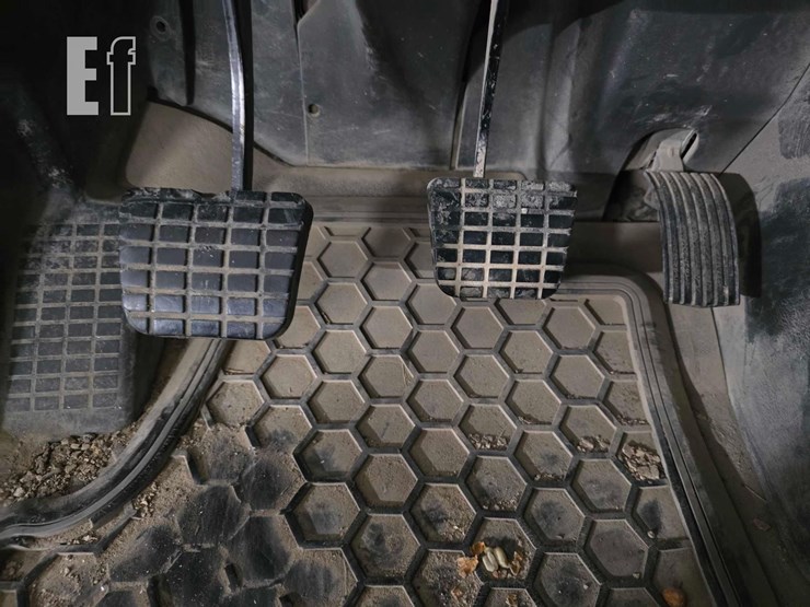 2014-international-prostar-image-11