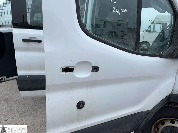 2015-ford-transit-image-31