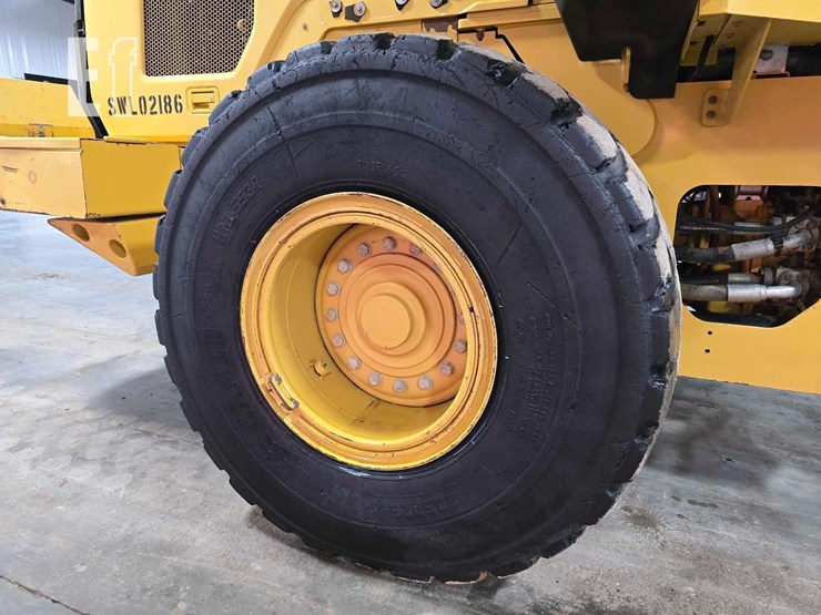 2014-caterpillar-938k-image-27