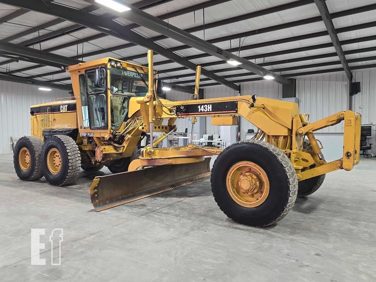 2006-caterpillar-143h-image-2