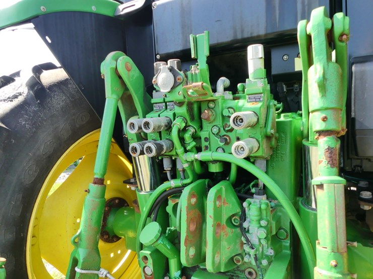 2015-john-deere-6115m-image-6