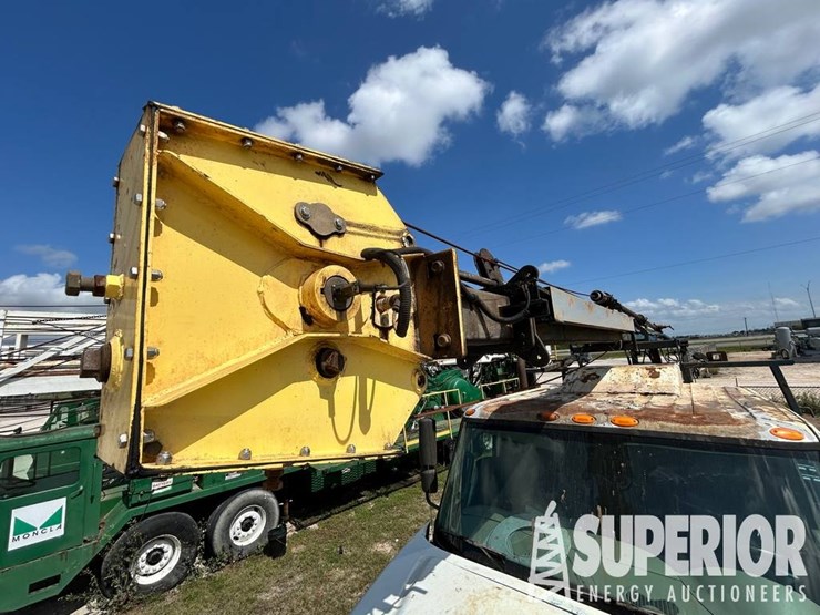 2014-international-7400-image-18