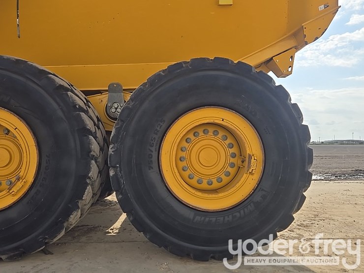 2022-deere-260e-image-14