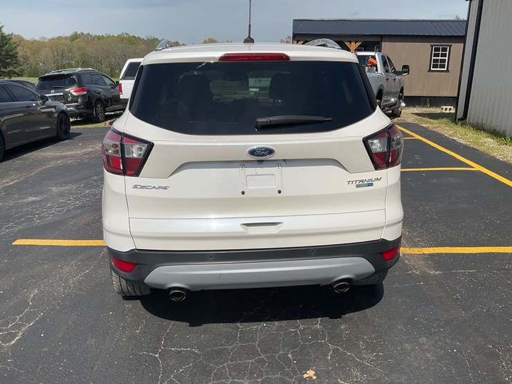 2017-ford-escape-image-3