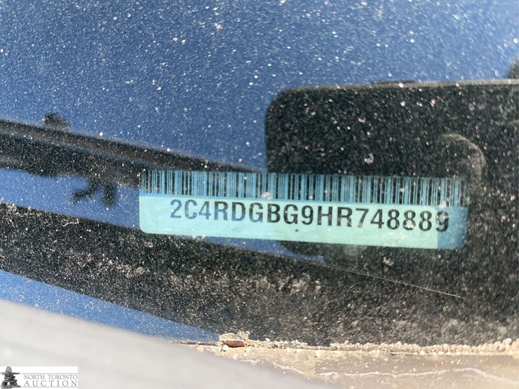 2017-dodge-grand-caravan-sxt-image-16