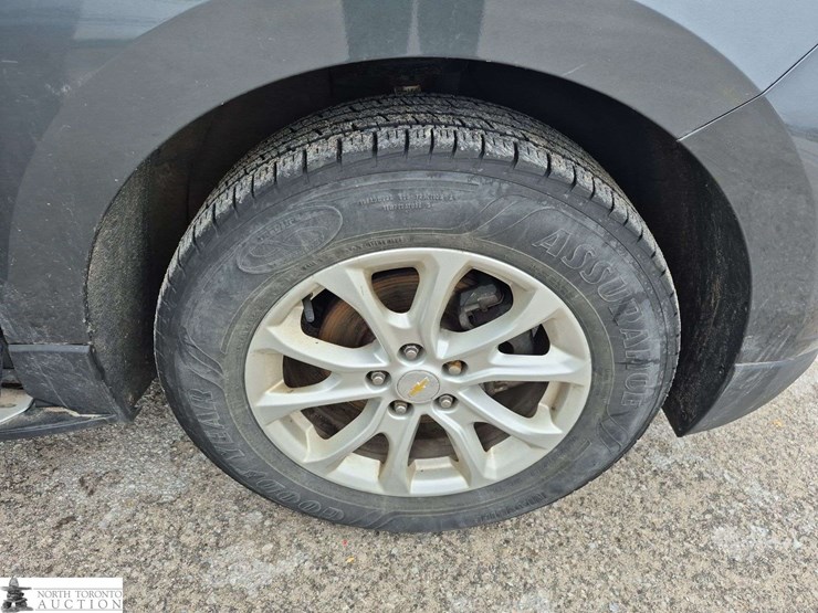 2018-chevrolet-equinox-image-30