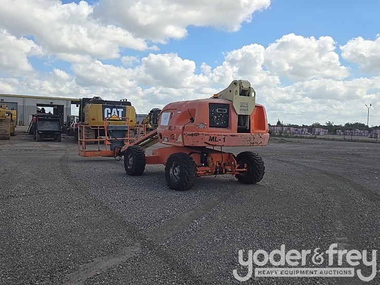 2008-jlg-400s-image-3