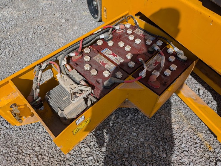 #31748-•-2022-jcb-s4550e-scissor-lift-image-8