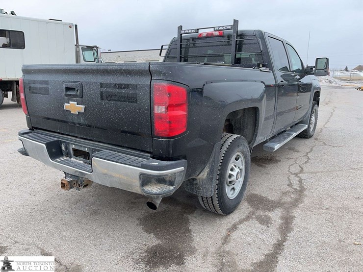 2019-chevrolet-silverado-2500hd-image-5