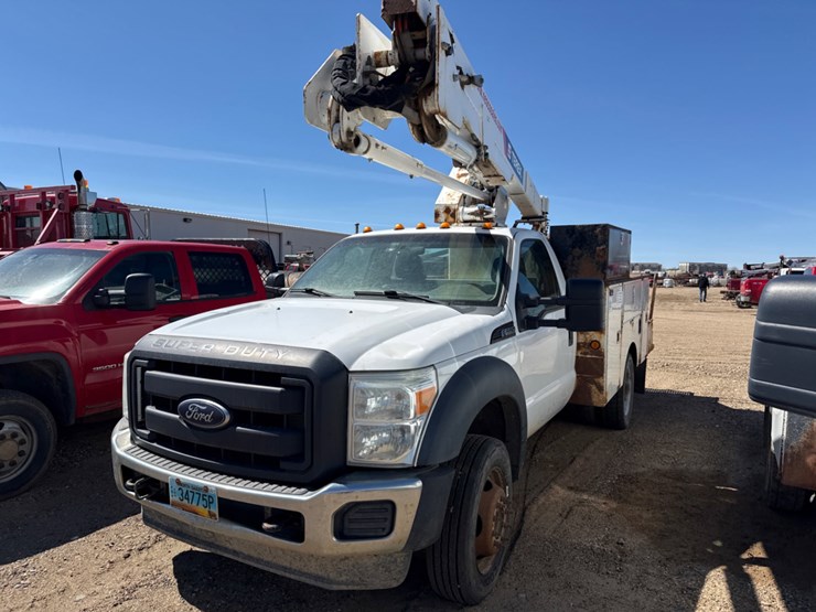 2012-ford-f550-image-1