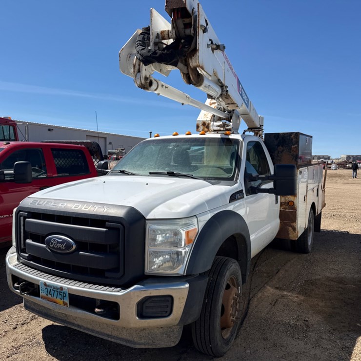 2012 FORD F550