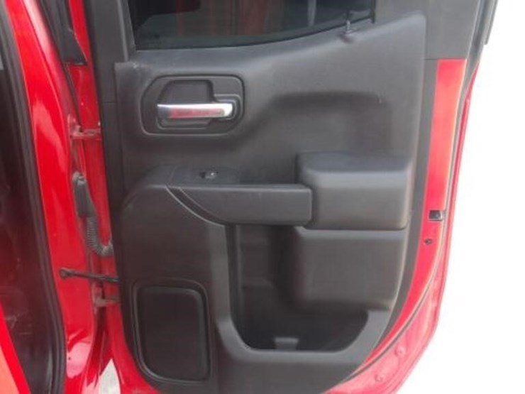 2023-chevrolet-1500-image-35