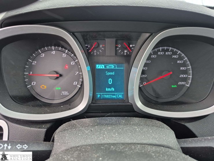 2017-chevrolet-equinox-image-14