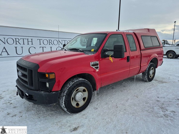 2010-ford-f250-image-1