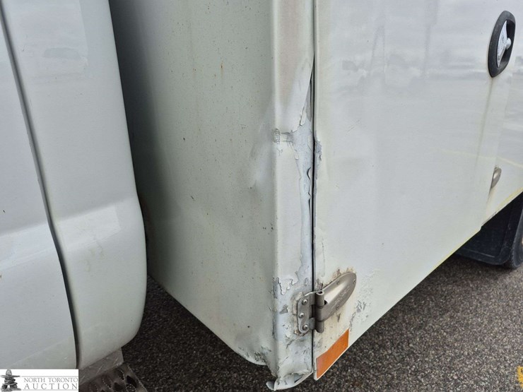 2011-ford-f550-image-22