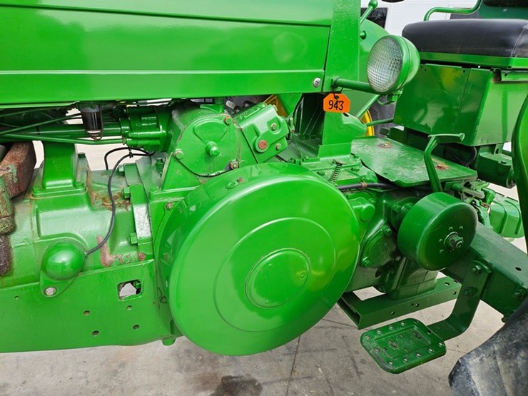 1955-john-deere-70-image-11