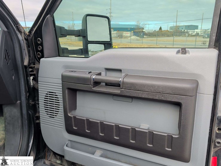 2015-ford-f250-image-16