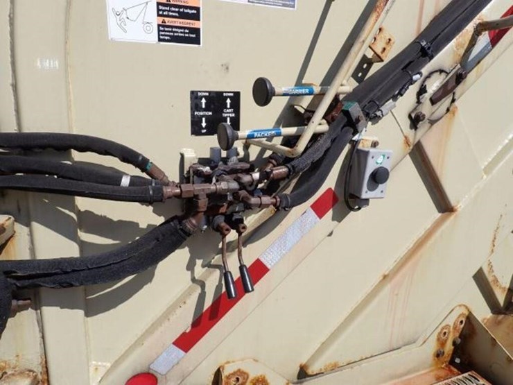 2017-western-star-4700sb-image-69