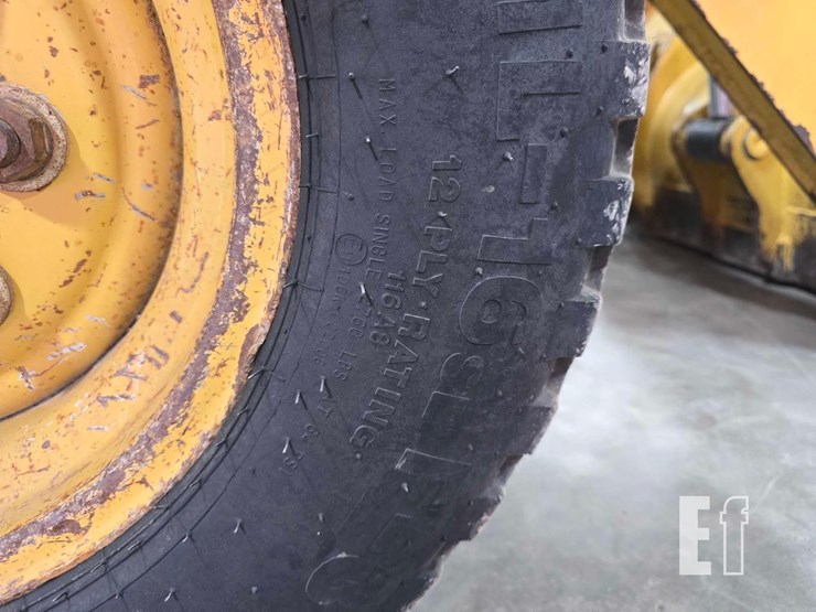 2009-caterpillar-416e-image-26